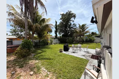 1720 SW 64th Avenue, North Lauderdale, FL 33068 - Photo 13