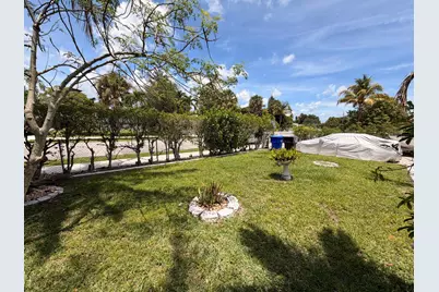 1720 SW 64th Avenue, North Lauderdale, FL 33068 - Photo 15