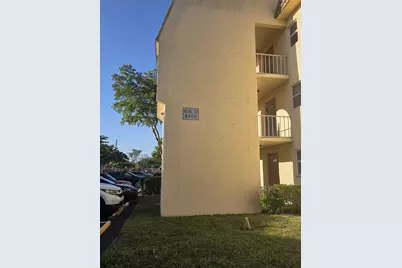 8400 Sunrise Lakes Boulevard #107, Sunrise, FL 33322 - Photo 3