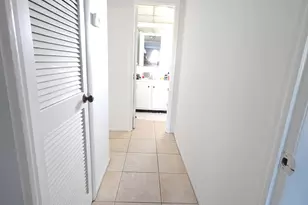 8400 Sunrise Lakes Blvd, Sunrise, FL 33322 - Photo 27