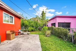 745 NW 46th St, Miami, FL 33127 - Photo 17