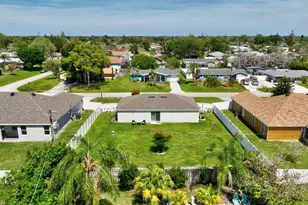 718 SW Curry St, Port Saint Lucie, FL 34983 - Photo 33