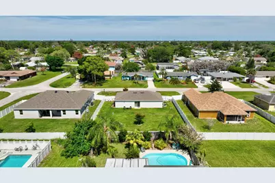 718 SW Curry Street, Port Saint Lucie, FL 34983 - Photo 31