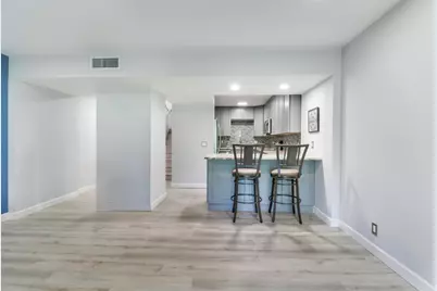 384 Golfview Road #D, North Palm Beach, FL 33408 - Photo 9