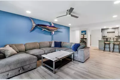 384 Golfview Road #D, North Palm Beach, FL 33408 - Photo 5
