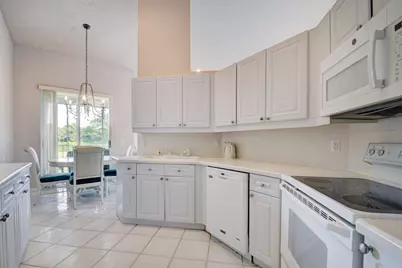 10220 Andover Coach Circle #H2, Wellington, FL 33449 - Photo 11