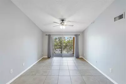 120 Yacht Club Way #305, Hypoluxo, FL 33462 - Photo 5