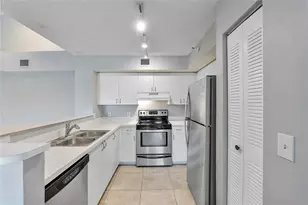 120 Yacht Club Way, Hypoluxo, FL 33462 - Photo 5