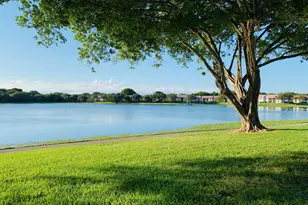 330 Palmwood Pl, Boca Raton, FL 33431 - Photo 19