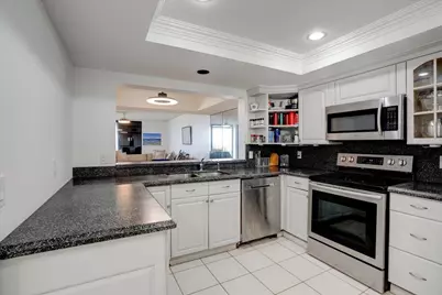 7030 Half Moon Circle #515, Hypoluxo, FL 33462 - Photo 9