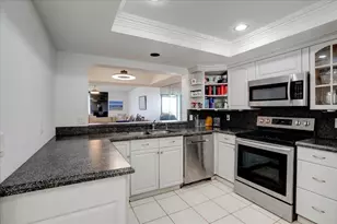 7030 Half Moon Cir, Hypoluxo, FL 33462 - Photo 9