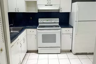 1830 Dixianna St, Hollywood, FL 33020 - Photo 5
