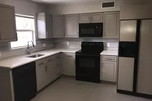 142 SW 8th Ave, Delray Beach, FL 33444 - Photo 3