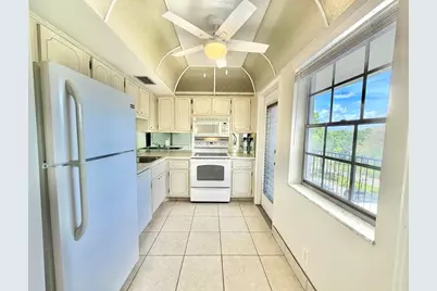 2800 N Palm Aire Drive #Unit 404, Pompano Beach, FL 33069 - Photo 13