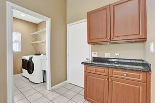 10304 NW 50th Ct, Coral Springs, FL 33076 - Photo 11