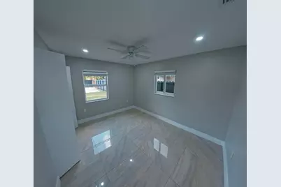 352 Johnston Street, Fort Pierce, FL 34982 - Photo 17