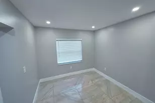 352 Johnston St, Fort Pierce, FL 34982 - Photo 9
