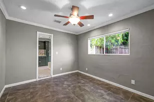 620 NW 37th St, Oakland Park, FL 33309 - Photo 17
