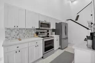 5111 Sabal Gardens Ln, Boca Raton, FL 33487 - Photo 5