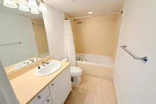 19900 E Country Club Dr, Aventura, FL 33180 - Photo 13