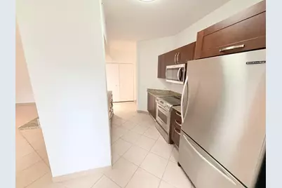 19900 E Country Club Drive #210, Aventura, FL 33180 - Photo 7