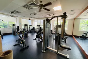 19900 E Country Club Dr, Aventura, FL 33180 - Photo 21