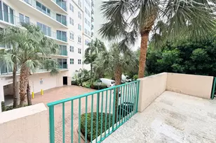 19900 E Country Club Dr, Aventura, FL 33180 - Photo 15
