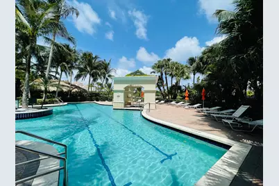 19900 E Country Club Drive #210, Aventura, FL 33180 - Photo 17