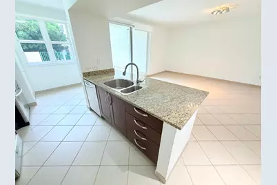 19900 E Country Club Drive #210, Aventura, FL 33180 - Photo 5