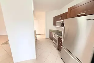 19900 E Country Club Dr, Aventura, FL 33180 - Photo 7