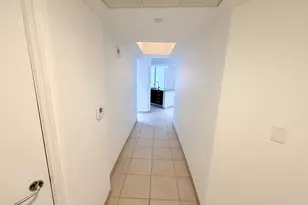 19900 E Country Club Dr, Aventura, FL 33180 - Photo 9
