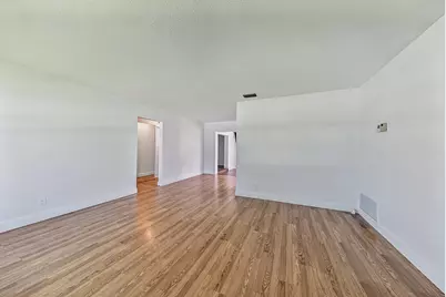 2521 N Cypress Road, Pompano Beach, FL 33064 - Photo 9
