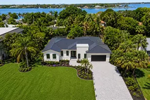 11 Middle Rd, Sewalls Point, FL 34996 - Photo 1