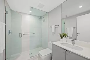 435 Bayshore Dr, Fort Lauderdale, FL 33304 - Photo 23