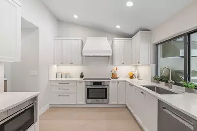 3901 NW 27th Avenue, Boca Raton, FL 33434 - Photo 23