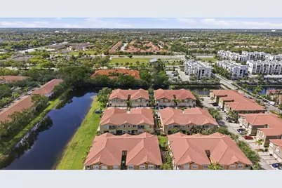 9056 Plymouth Place, Tamarac, FL 33321 - Photo 37