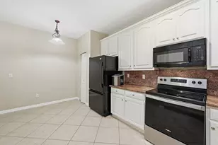9056 Plymouth Pl, Tamarac, FL 33321 - Photo 13