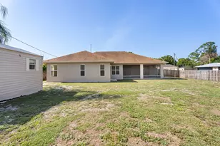 1391 SW Bellevue Ave, Port Saint Lucie, FL 34953 - Photo 17