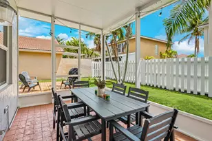 8102 Pelican Harbour Dr, Lake Worth, FL 33467 - Photo 17
