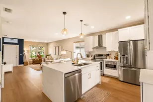 8102 Pelican Harbour Dr, Lake Worth, FL 33467 - Photo 11