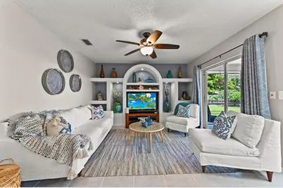 118 Royal Pine Circle N, Royal Palm Beach, FL 33411 - Photo 11