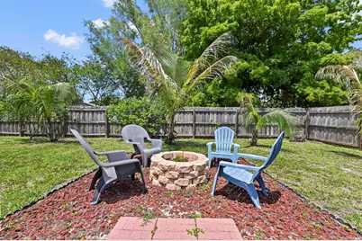 118 Royal Pine Circle N, Royal Palm Beach, FL 33411 - Photo 25