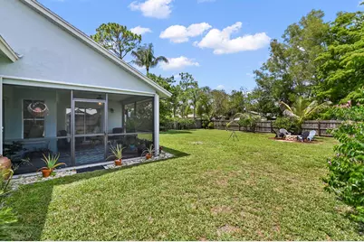 118 Royal Pine Circle N, Royal Palm Beach, FL 33411 - Photo 23