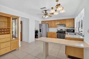 2205 NW 72nd Ave, Sunrise, FL 33313 - Photo 17