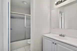 5646 Blueberry Ct, Lauderhill, FL 33313 - Photo 33