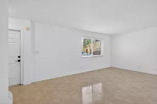 5646 Blueberry Ct, Lauderhill, FL 33313 - Photo 5