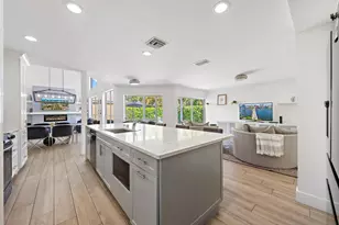 10101 Oak Bark Ln, Palm Beach Gardens, FL 33410 - Photo 5