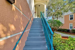 9212 W Myrtlewood Circle W, Palm Beach Gardens, FL 33418 - Photo 5
