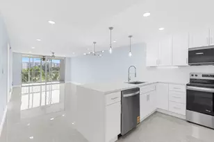 2901 S Palm Aire Dr, Pompano Beach, FL 33069 - Photo 3