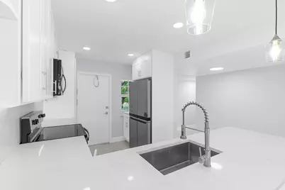 2901 S Palm Aire Drive #306, Pompano Beach, FL 33069 - Photo 5